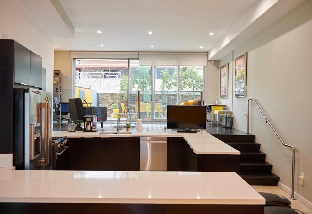 Apartment Penthouse Luxury, Dtla Views, Live-work Walk To Everything!
