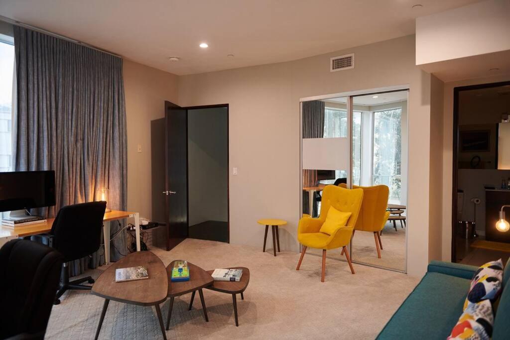 Penthouse Luxury, Dtla Views, Live-work Walk To Everything! Apartment *