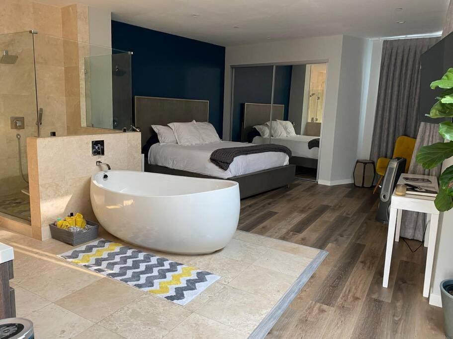 Penthouse Luxury, Dtla Views, Live-work Walk To Everything! Apartment Los Angeles